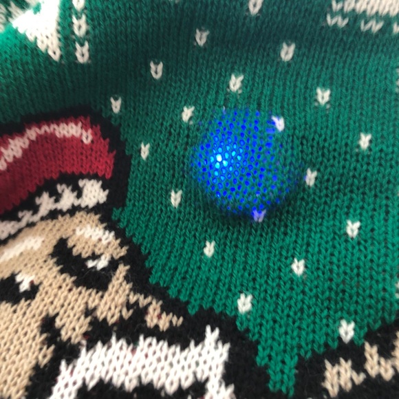 Ugly Christmas Sweater that lights up! SZ S 🆕 - Picture 4 of 10